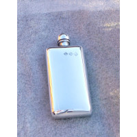 Lommelærke Pewter Engelsk 2½ oz, slank, stemplet.