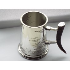 Pewter Tankard Jagtscene Kronhjort med horn håndtag, ikke graverbar.